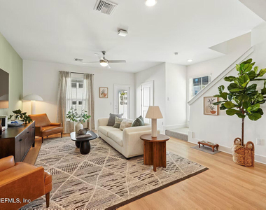 3730 Dupont Avenue - Photo Thumbnail 6