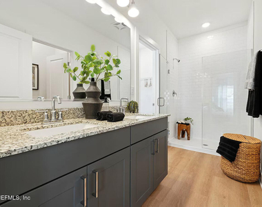 3730 Dupont Avenue - Photo Thumbnail 14