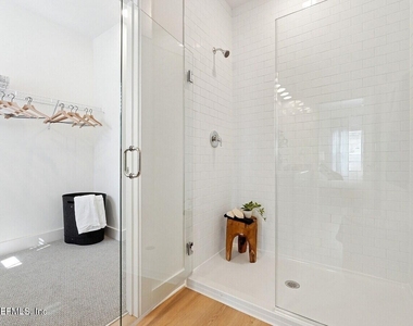 3730 Dupont Avenue - Photo Thumbnail 15