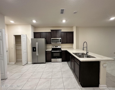947 Observatory Parkway - Photo Thumbnail 2