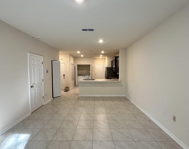 947 Observatory Parkway - Photo Thumbnail 6