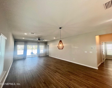 2117 Hawkeye Place - Photo Thumbnail 14