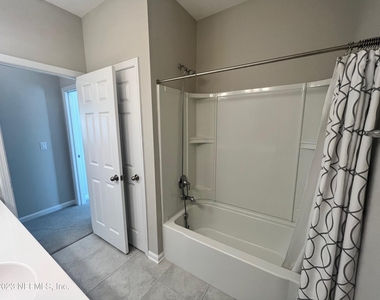 2117 Hawkeye Place - Photo Thumbnail 38