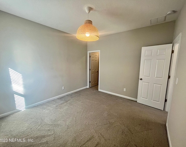 2117 Hawkeye Place - Photo Thumbnail 35