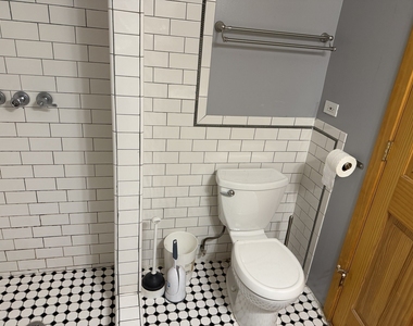 3545 W Belden Avenue - Photo Thumbnail 11