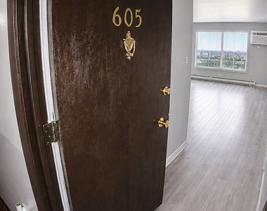 336 Lathrop Avenue - Photo Thumbnail 3