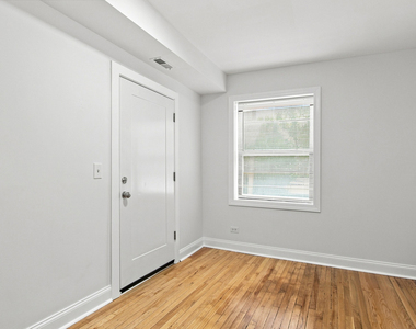 3731 N Elston Avenue - Photo Thumbnail 8