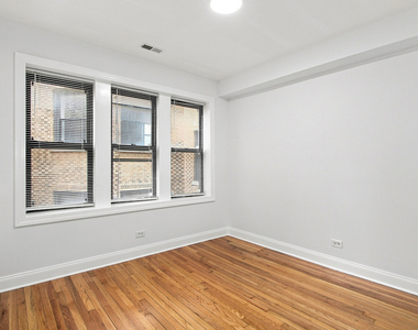3731 N Elston Avenue - Photo Thumbnail 6