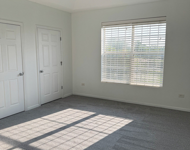 16600 Liberty Circle - Photo Thumbnail 2
