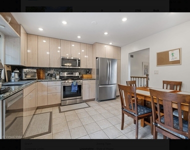 20698 N Eugene Avenue - Photo Thumbnail 4