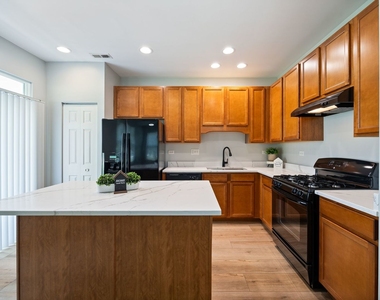 436 Azalea Street - Photo Thumbnail 9