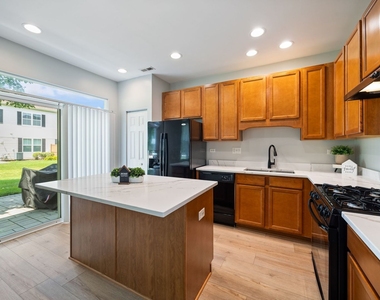 436 Azalea Street - Photo Thumbnail 10