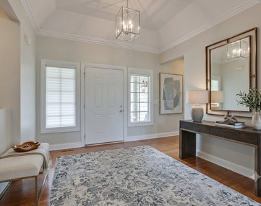 655 S Buckingham Court - Photo Thumbnail 2