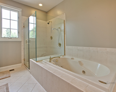 655 S Buckingham Court - Photo Thumbnail 8