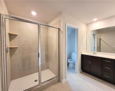 614 Easton Way - Photo Thumbnail 18