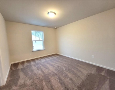 614 Easton Way - Photo Thumbnail 16