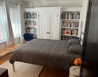 726 Hinman Avenue - Photo Thumbnail 7