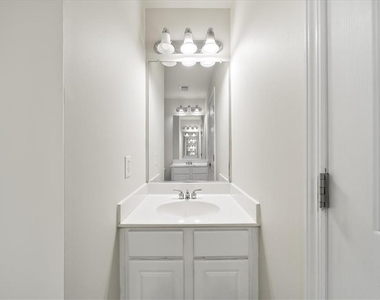 205 16th Street Nw - Photo Thumbnail 16