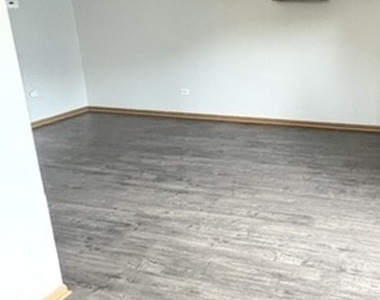 7932 Paxton Avenue - Photo Thumbnail 6