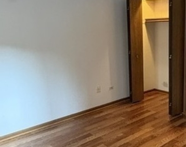 7932 Paxton Avenue - Photo Thumbnail 13
