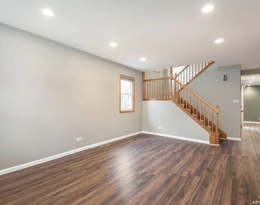 521 Milton Drive - Photo Thumbnail 1