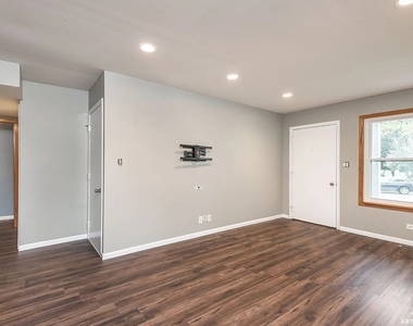 521 Milton Drive - Photo Thumbnail 3