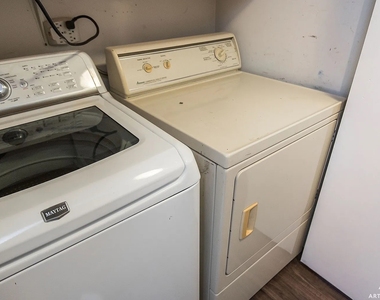 521 Milton Drive - Photo Thumbnail 17