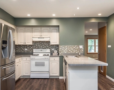 521 Milton Drive - Photo Thumbnail 6