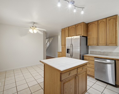 114 N Lancaster Street - Photo Thumbnail 11