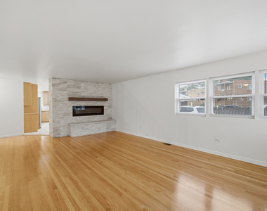 114 N Lancaster Street - Photo Thumbnail 5