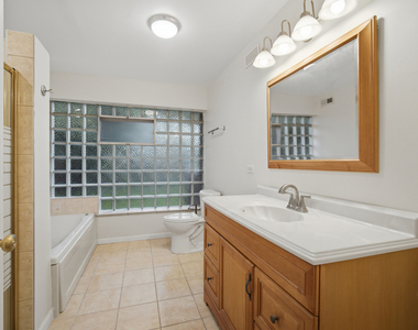 114 N Lancaster Street - Photo Thumbnail 13