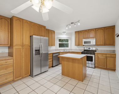 114 N Lancaster Street - Photo Thumbnail 10