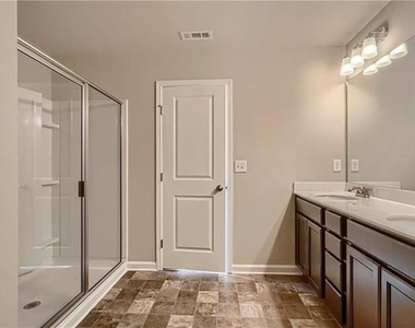 6811 Lancaster Crossing - Photo Thumbnail 10