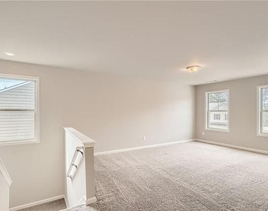 6811 Lancaster Crossing - Photo Thumbnail 11