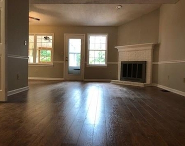 1135 Country Club Place Nw - Photo Thumbnail 23