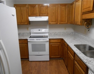 1135 Country Club Place Nw - Photo Thumbnail 6