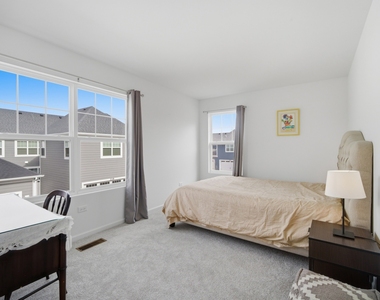 331 Didier Court - Photo Thumbnail 18