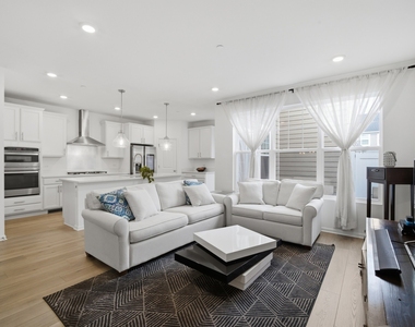 331 Didier Court - Photo Thumbnail 3