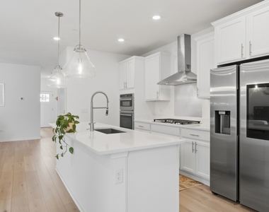 331 Didier Court - Photo Thumbnail 7