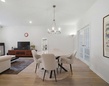 331 Didier Court - Photo Thumbnail 12
