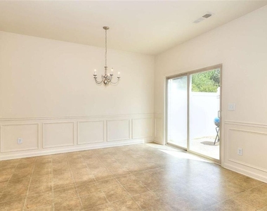 2658 Avanti Way - Photo Thumbnail 3