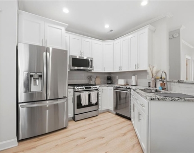 312 Glenwood Avenue Se - Photo Thumbnail 9