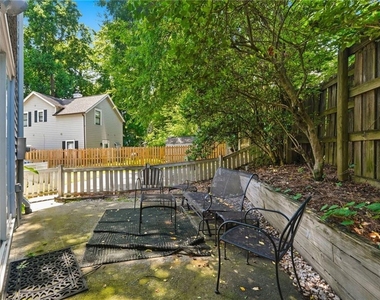 312 Glenwood Avenue Se - Photo Thumbnail 12