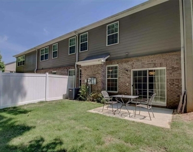 3232 Brockenhurst Drive - Photo Thumbnail 22