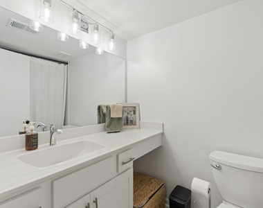 140 Amherst Place Nw - Photo Thumbnail 17