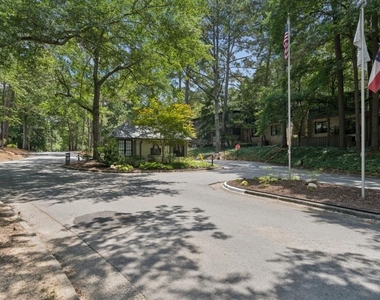 140 Amherst Place Nw - Photo Thumbnail 20