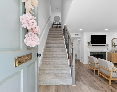 140 Amherst Place Nw - Photo Thumbnail 1