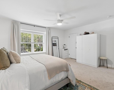 140 Amherst Place Nw - Photo Thumbnail 13