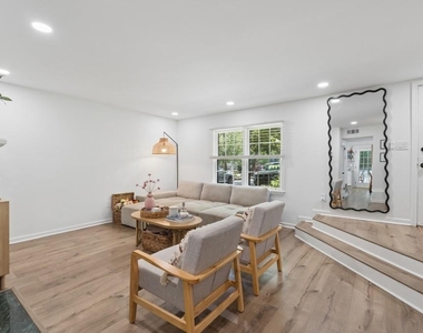 140 Amherst Place Nw - Photo Thumbnail 3
