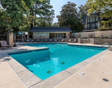 140 Amherst Place Nw - Photo Thumbnail 23